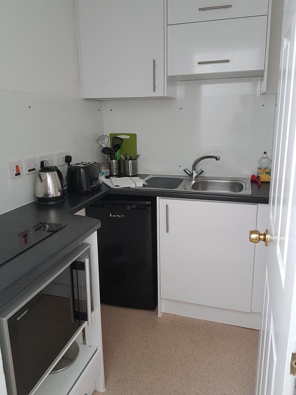 Byways Serviced Apartments Salisbury Bagian luar foto